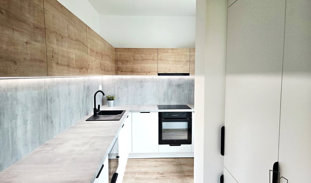 Prodej bytu 3+1 66 m², Třinec – náhled fotky 2