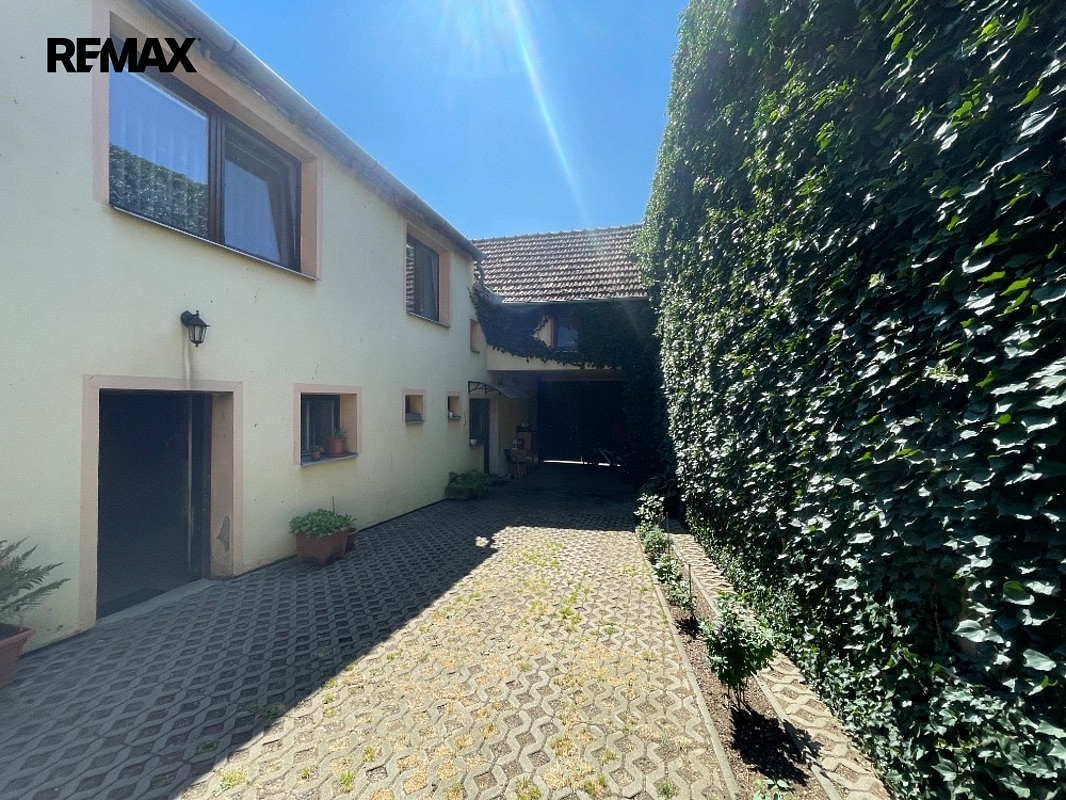 Prodej domu 177 m² s pozemkem 379 m² – fotografie 3