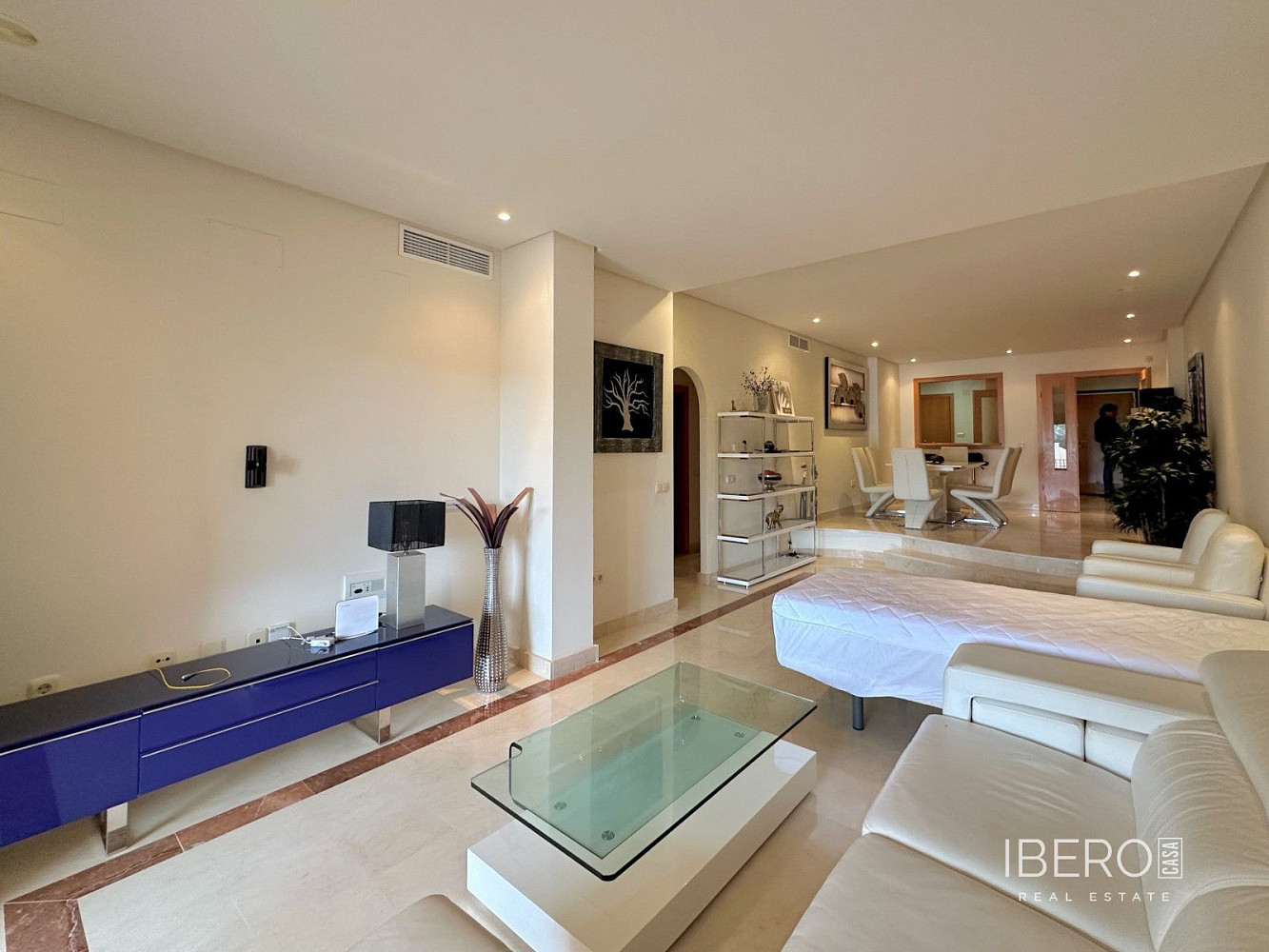 Piso 3+kk – Marbella, Nueva Andalucía - Más