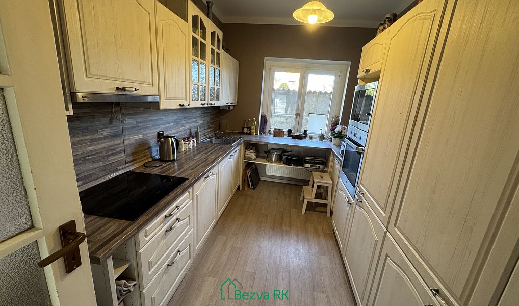 Prodej domu 135 m² s pozemkem 762 m², Králův Dvůr – náhled fotky 3