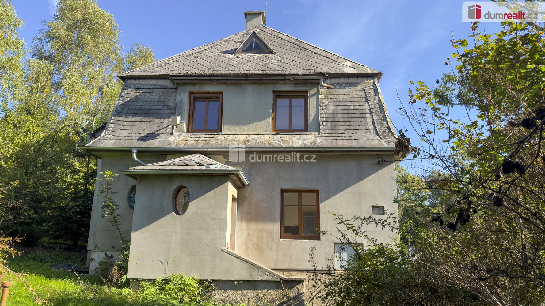 Prodej domu 250 m² s pozemkem 1 900 m²