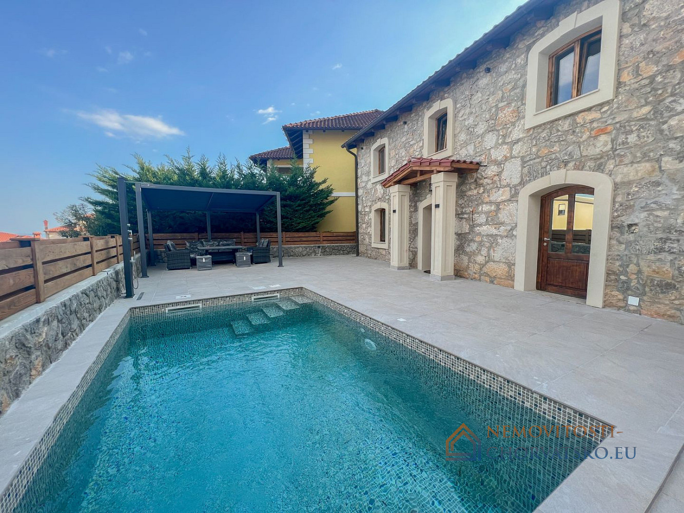 Pronájem domu 125 m² s pozemkem 125 m², Opatija - Okolica