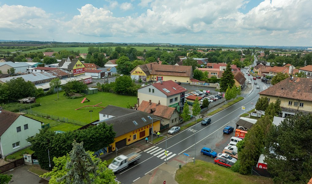 Prodej domu 340 m² s pozemkem 450 m², Jesenice – náhled fotky 24