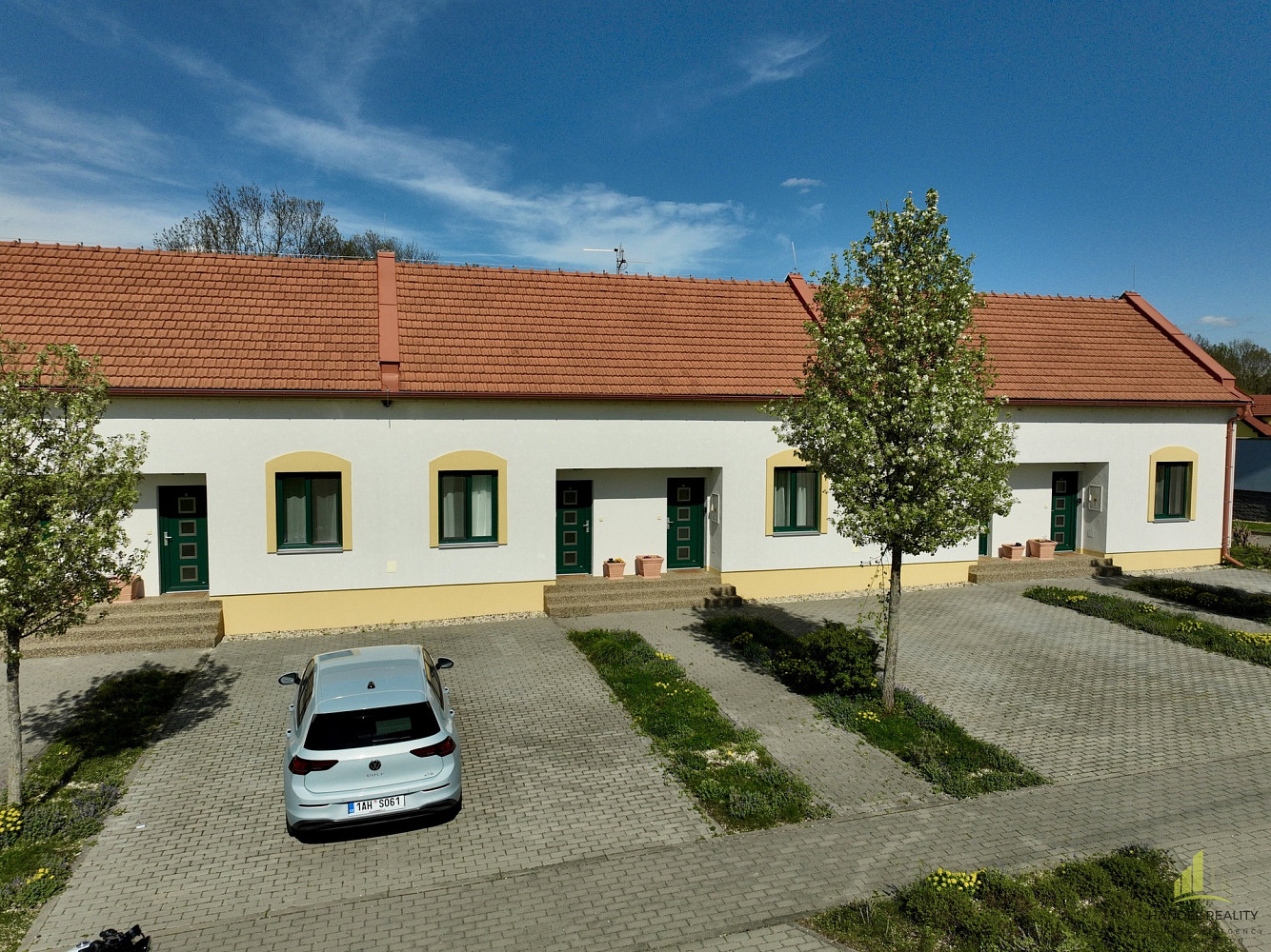 Prodej ubytovacího objektu 144 m² — photo 2