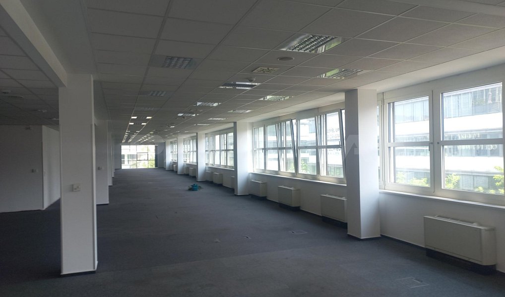 Pronájem kanceláře 168 m², Praha – náhled fotky 7