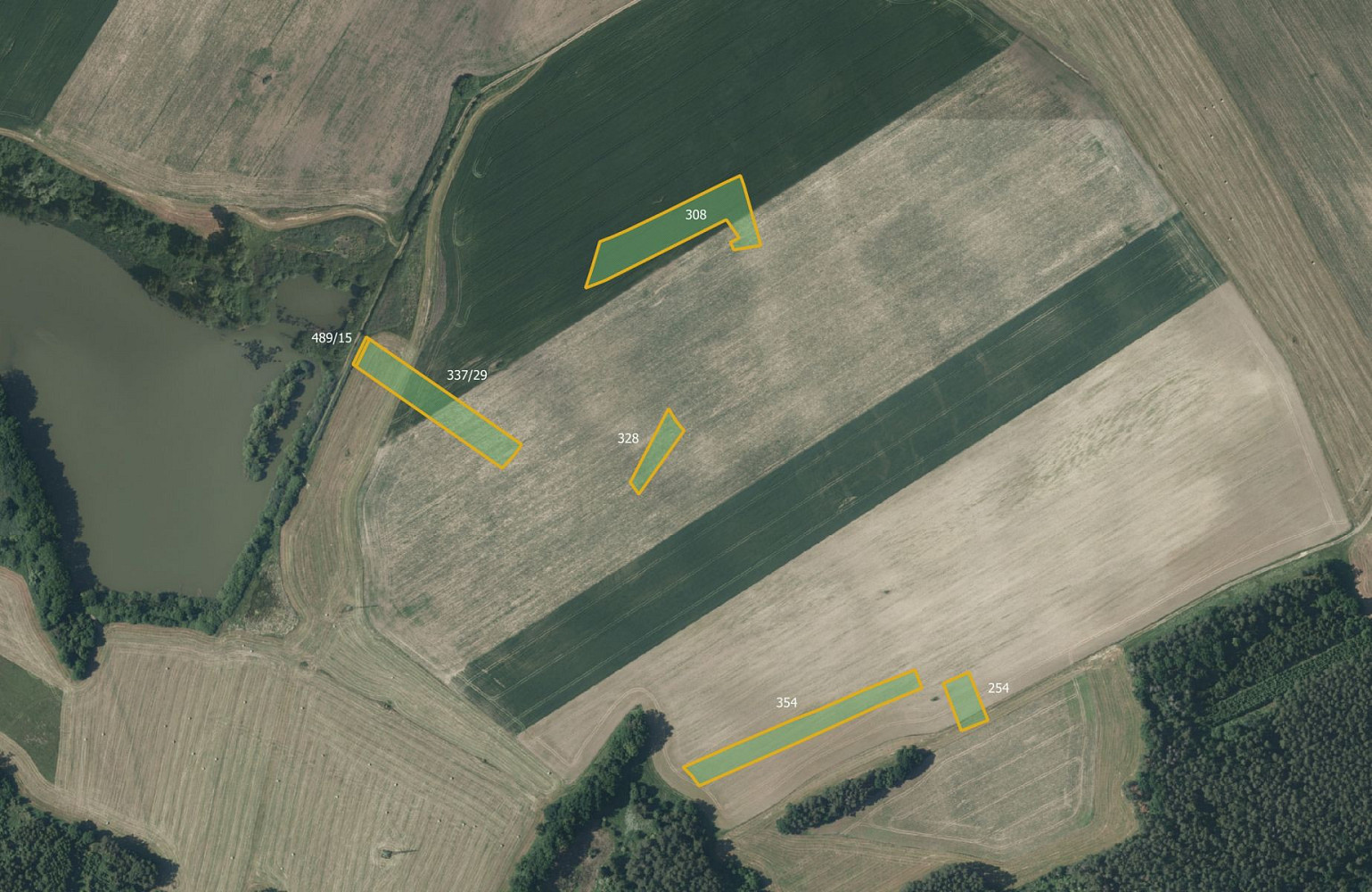 Prodej pole 13 100 m² rezervováno