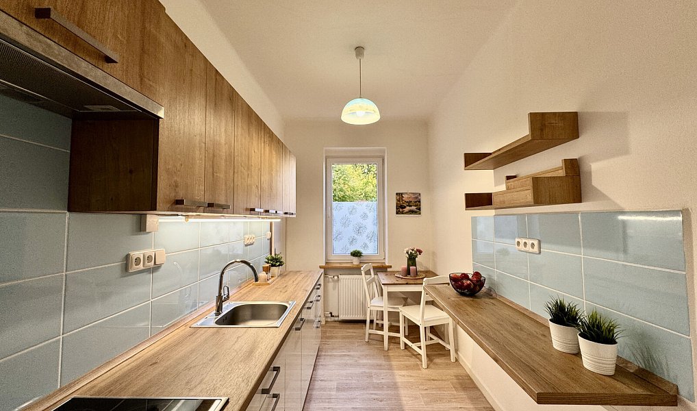 Pronájem domu 97 m² s pozemkem 93 m², Nová Paka – náhled fotky 2