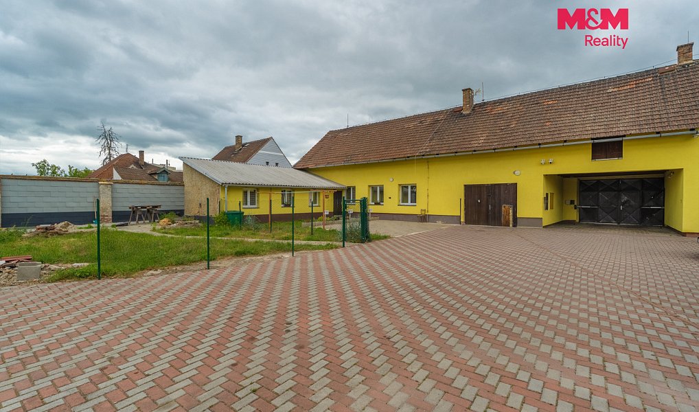 Prodej nájemního domu, činžáku 732 m², Černčice – náhled fotky 12