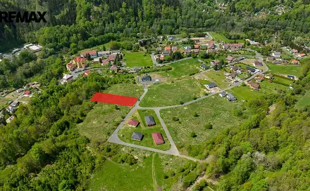 Prodej stavebního pozemku 2 095 m², Kyselka, okres Karlovy Vary