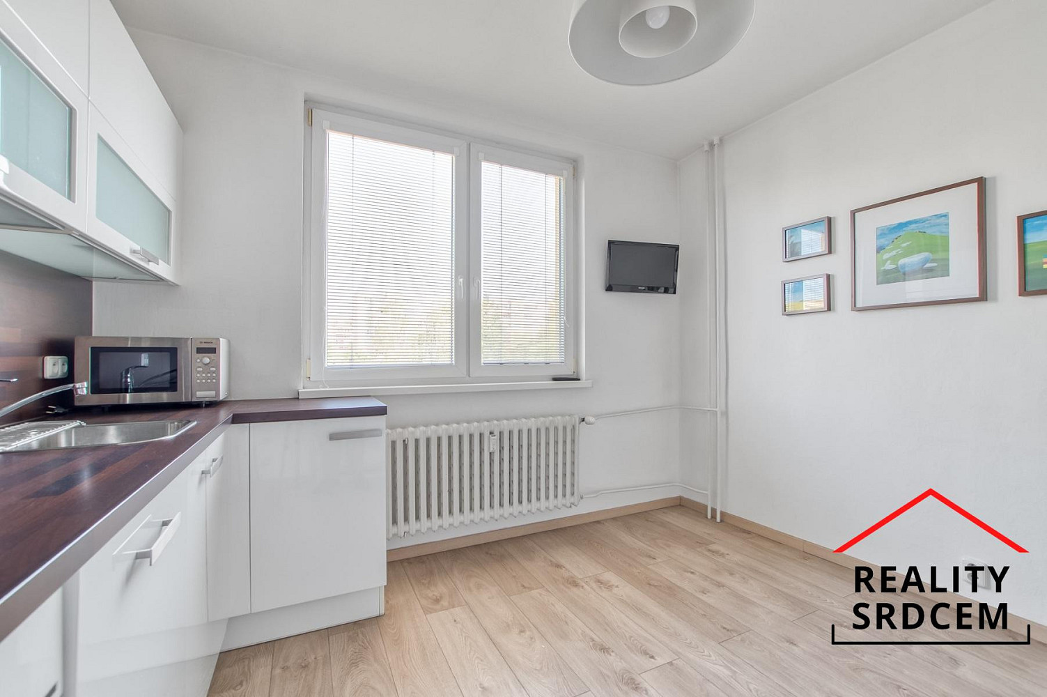 Pronájem bytu 3+1 80 m² – fotografie 2
