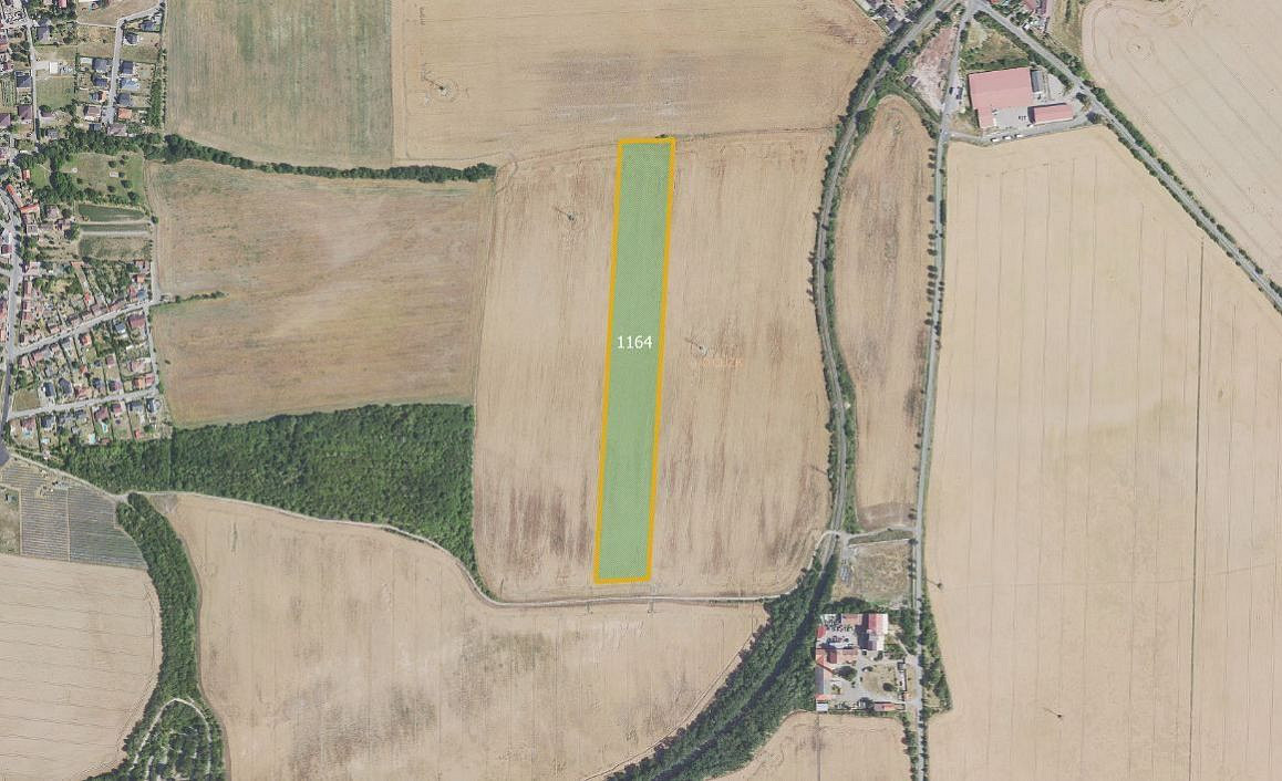 Prodej pole 12 588 m²