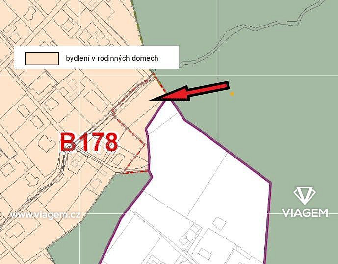 Prodej stavebního pozemku 2 532 m² – fotografie 2