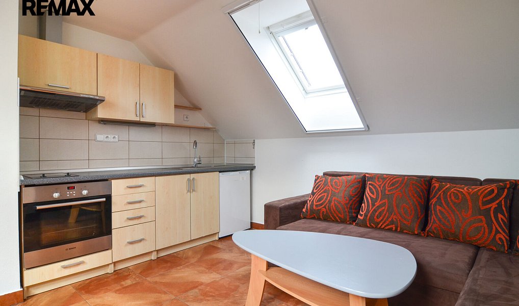 Prodej domu 192 m² s pozemkem 320 m², Novosedly – náhled fotky 7
