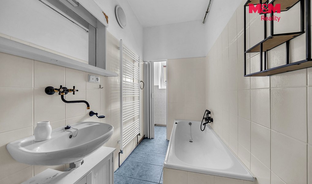 Prodej bytu 3+kk 170 m², Úpice – náhled fotky 8