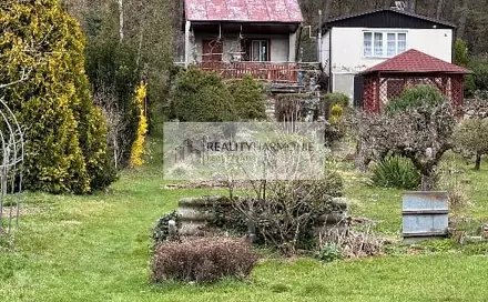 Prodej chaty/chalupy 28 m² s pozemkem 506 m², Sezimovo Ústí, okres Tábor