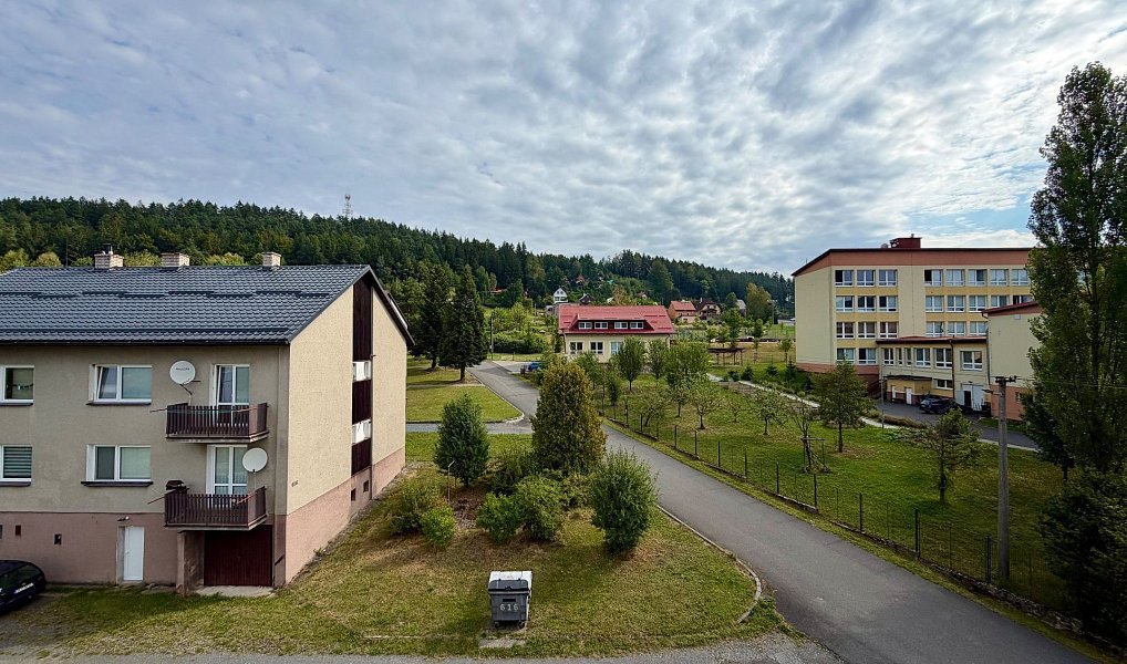 Pronájem bytu 1+1 30 m², Rožnov pod Radhoštěm – náhled fotky 2
