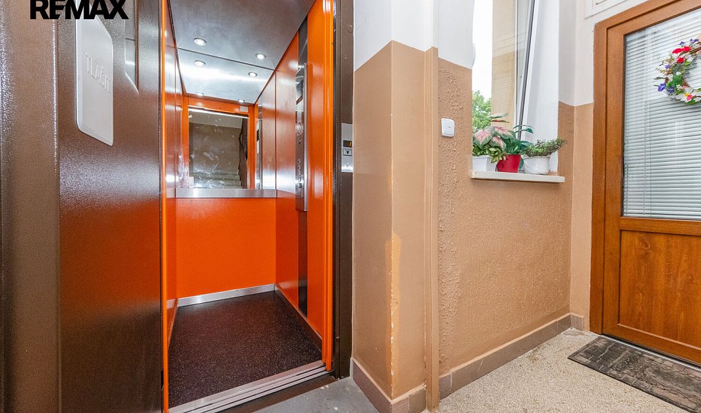 Prodej bytu 2+kk 46 m², Praha – náhled fotky 3