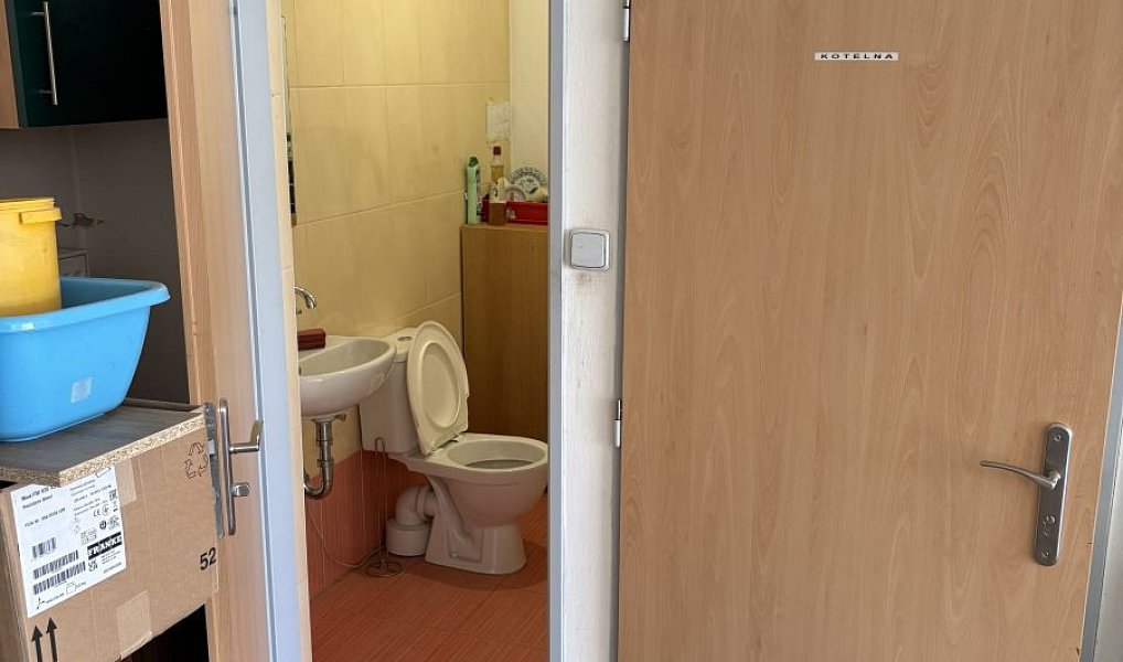 Prodej výrobních prostor 215 m², Vimperk – náhled fotky 12