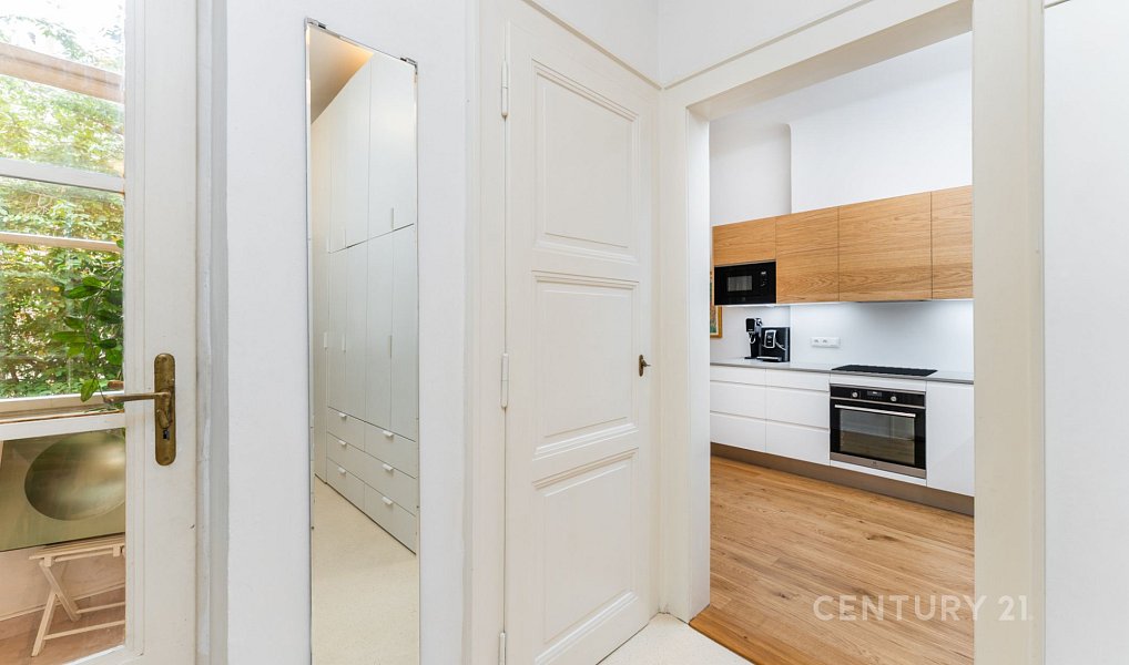 Prodej bytu 2+1 95 m², Praha – náhled fotky 7