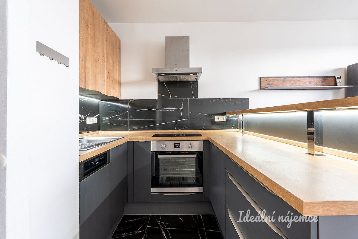 Pronájem bytu 2+kk 44 m² – fotografie 5