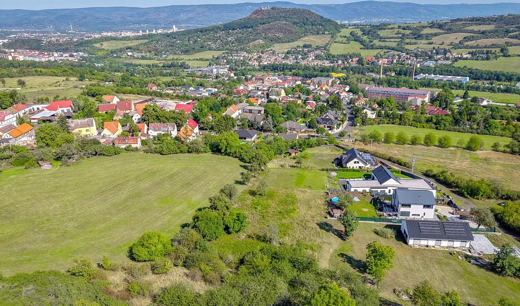 Prodej stavebního pozemku 3 240 m², Bystřany – náhled fotky 25