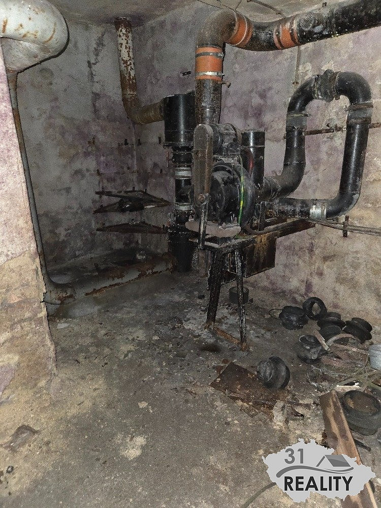 Pronájem komerčního objektu (jiného typu) 540 m²