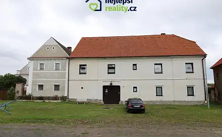 Prodej domu 446 m² s pozemkem 782 m², Kozly, okres Louny