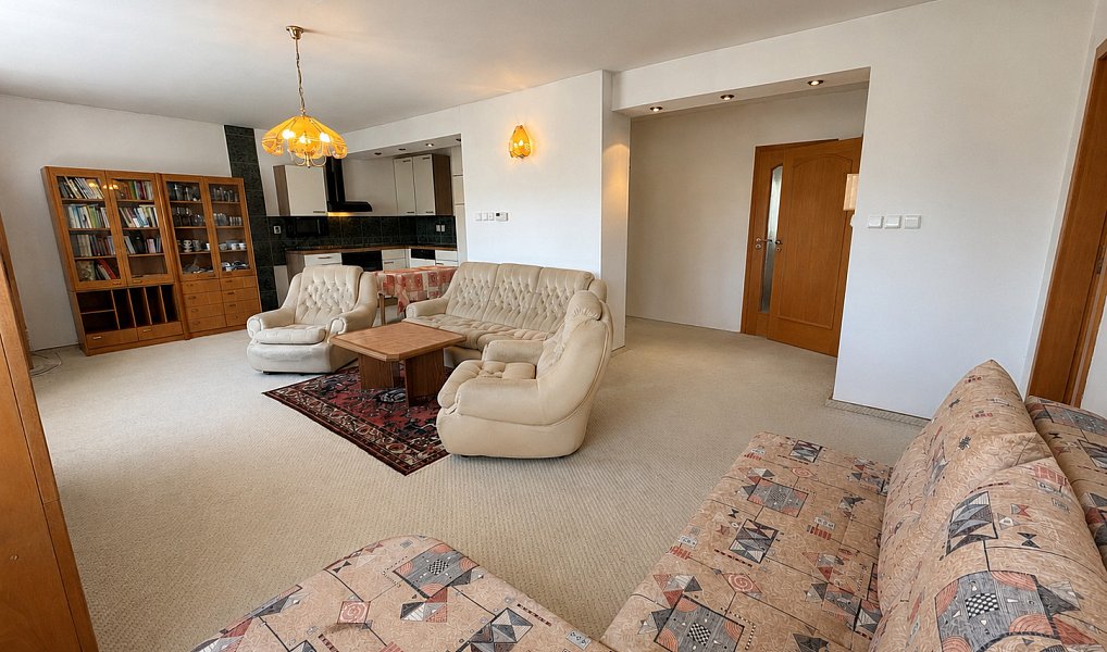 Prodej domu 220 m² s pozemkem 945 m², Šťáhlavy – náhled fotky 12