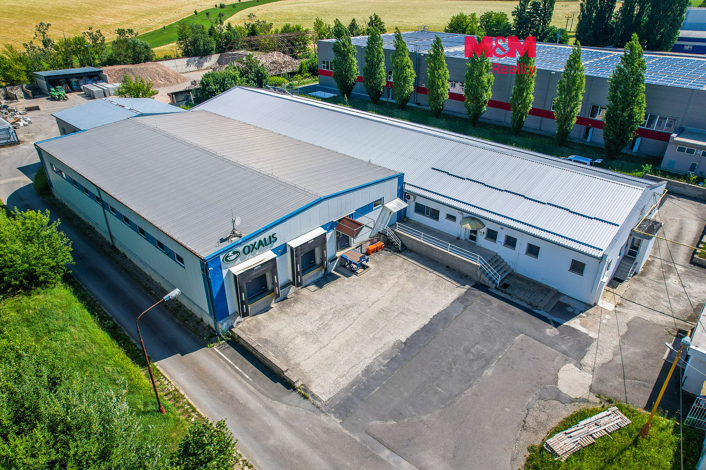 Prodej skladovacích prostor 2 469 m²