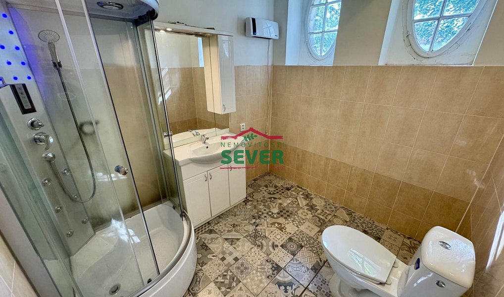 Prodej domu 450 m² s pozemkem 162 m², Vejprty – náhled fotky 9