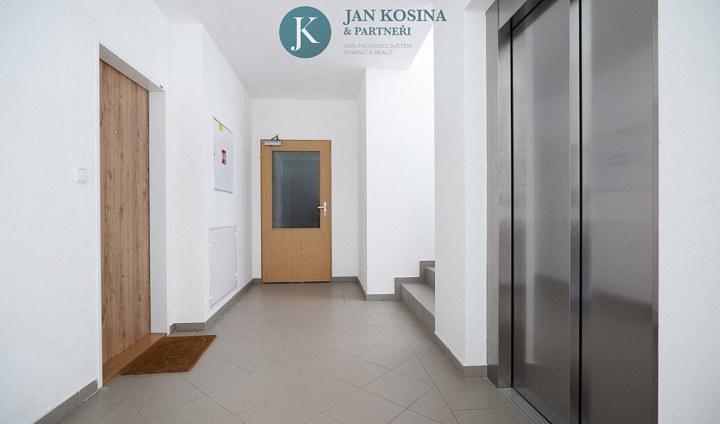 Prodej bytu 2+kk 53 m², Praha – náhled fotky 22