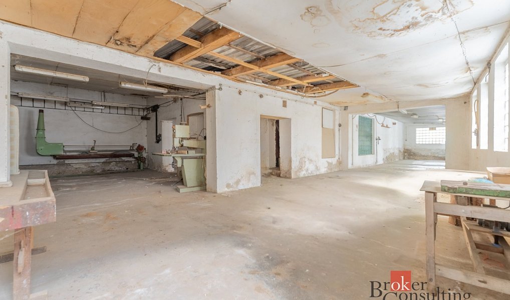 Prodej domu 250 m² s pozemkem 2 232 m², Kožušice – náhled fotky 9