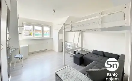 Pronájem bytu 1+kk 32 m²