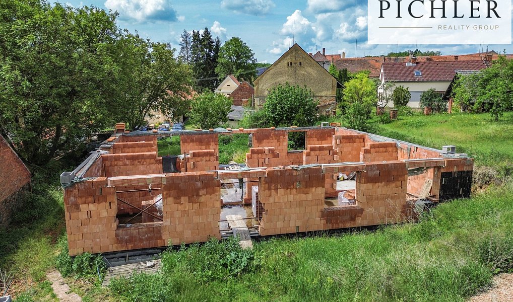 Prodej domu 194 m² s pozemkem 939 m², Bujesily – náhled fotky 8