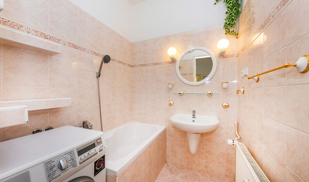 Prodej bytu 2+kk 62 m², Praha – náhled fotky 4