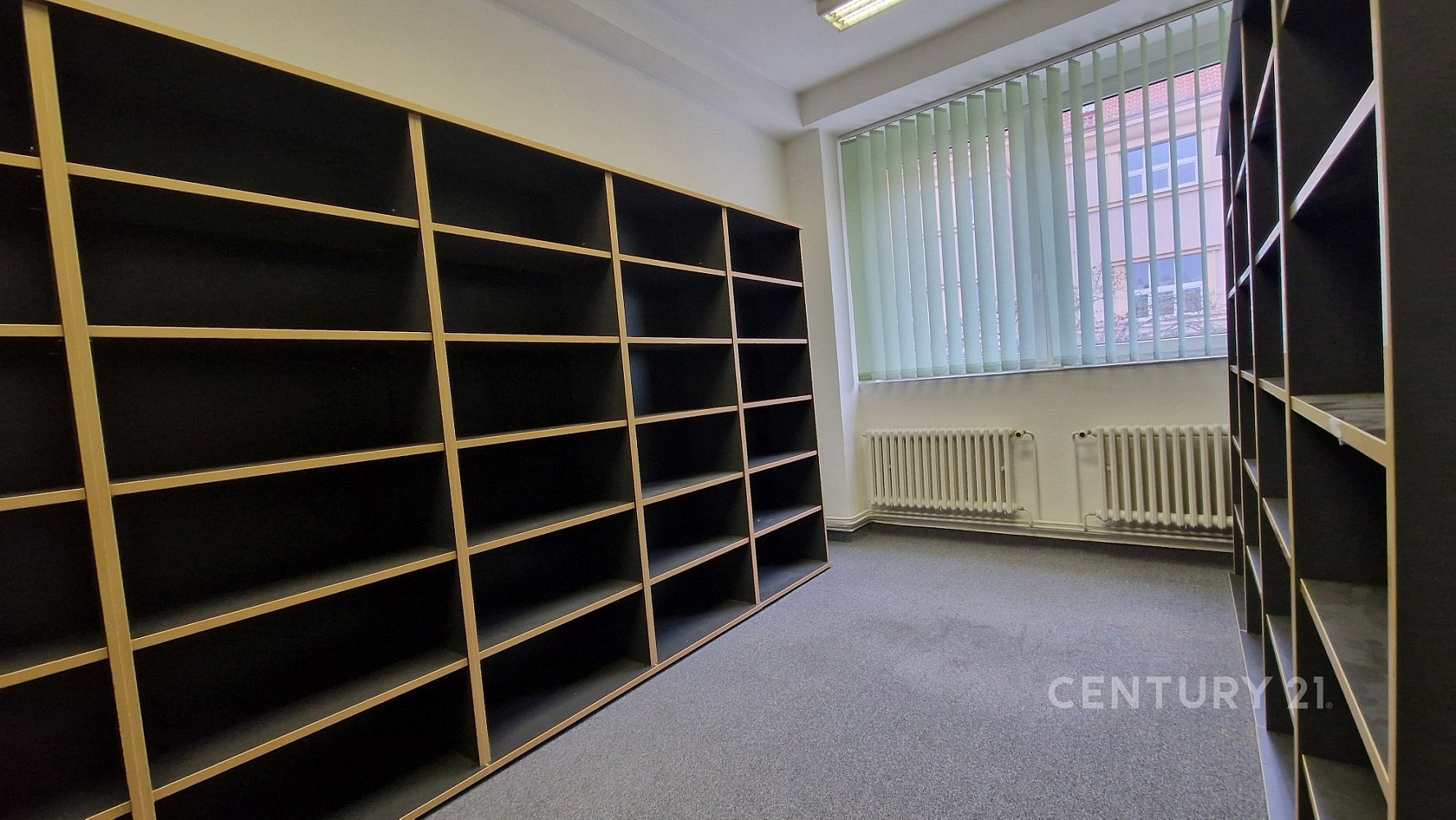 Pronájem kanceláře 37 m² – fotografie 2
