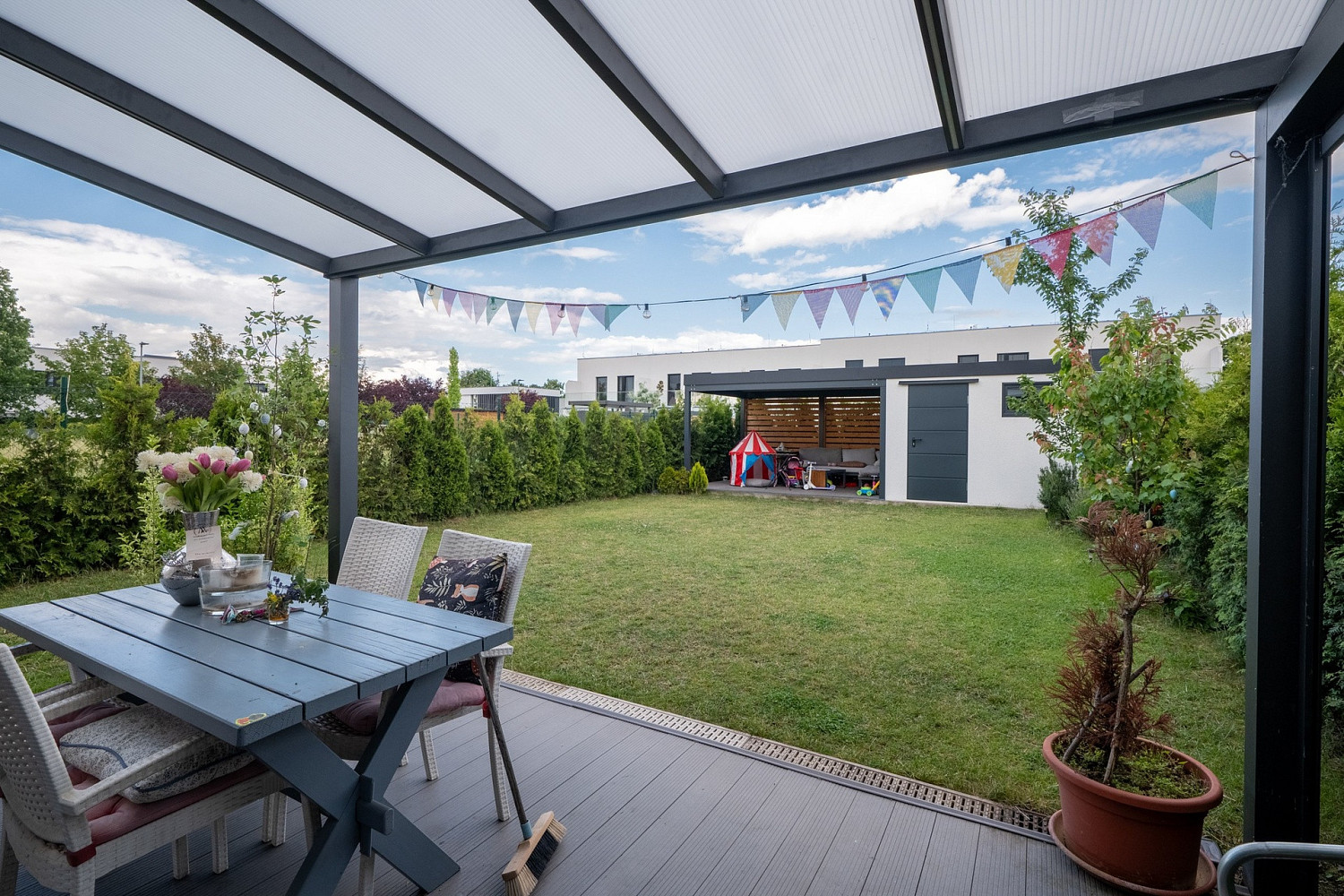 Pronájem domu 101 m² s pozemkem 321 m² – pohled 2