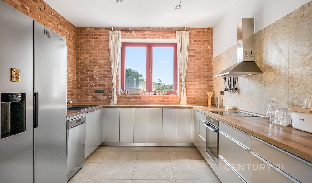Pronájem domu 246 m² s pozemkem 1 219 m², Bašť – náhled fotky 6