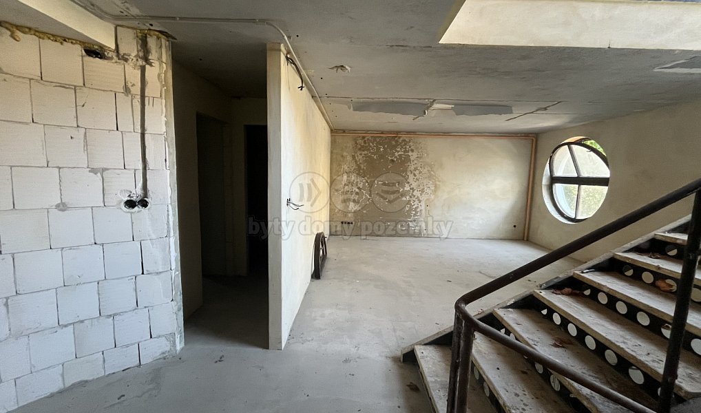 Prodej obchodních prostor 154 m², Opava – náhled fotky 2