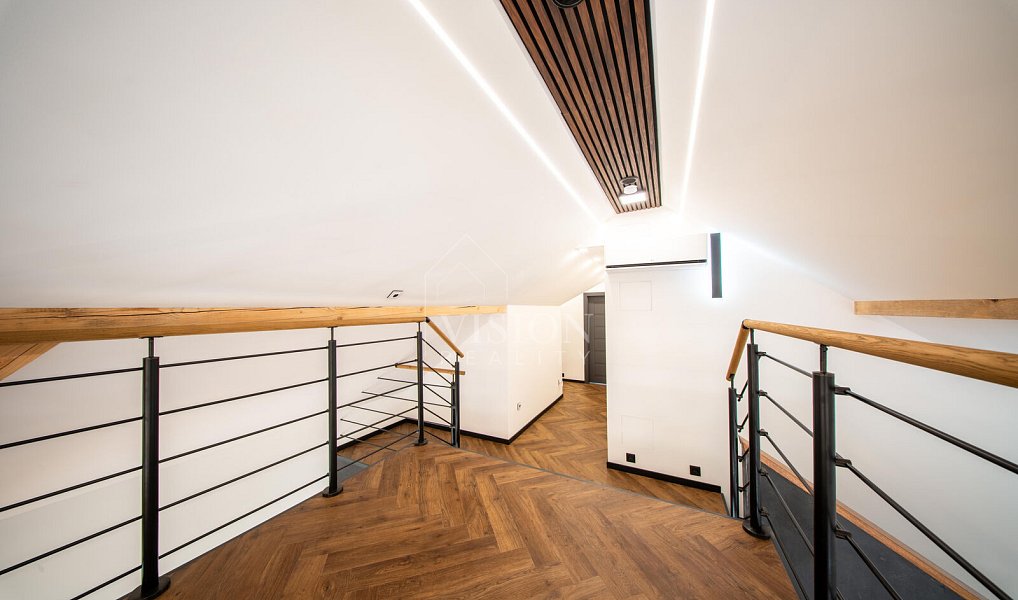 Prodej domu 272 m² s pozemkem 1 091 m², Kamenice – náhled fotky 28