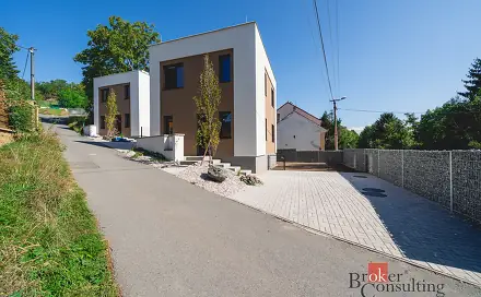 Prodej domu 116 m² s pozemkem 202 m², Na Roudné, Plzeň - Severní Předměstí