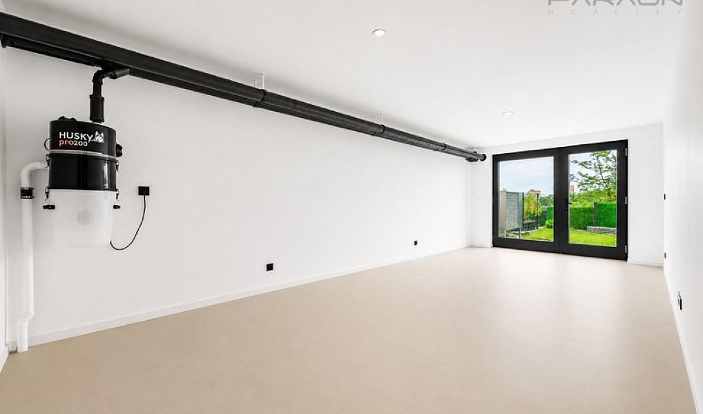 Prodej domu 305 m² s pozemkem 362 m², Praha – náhled fotky 23