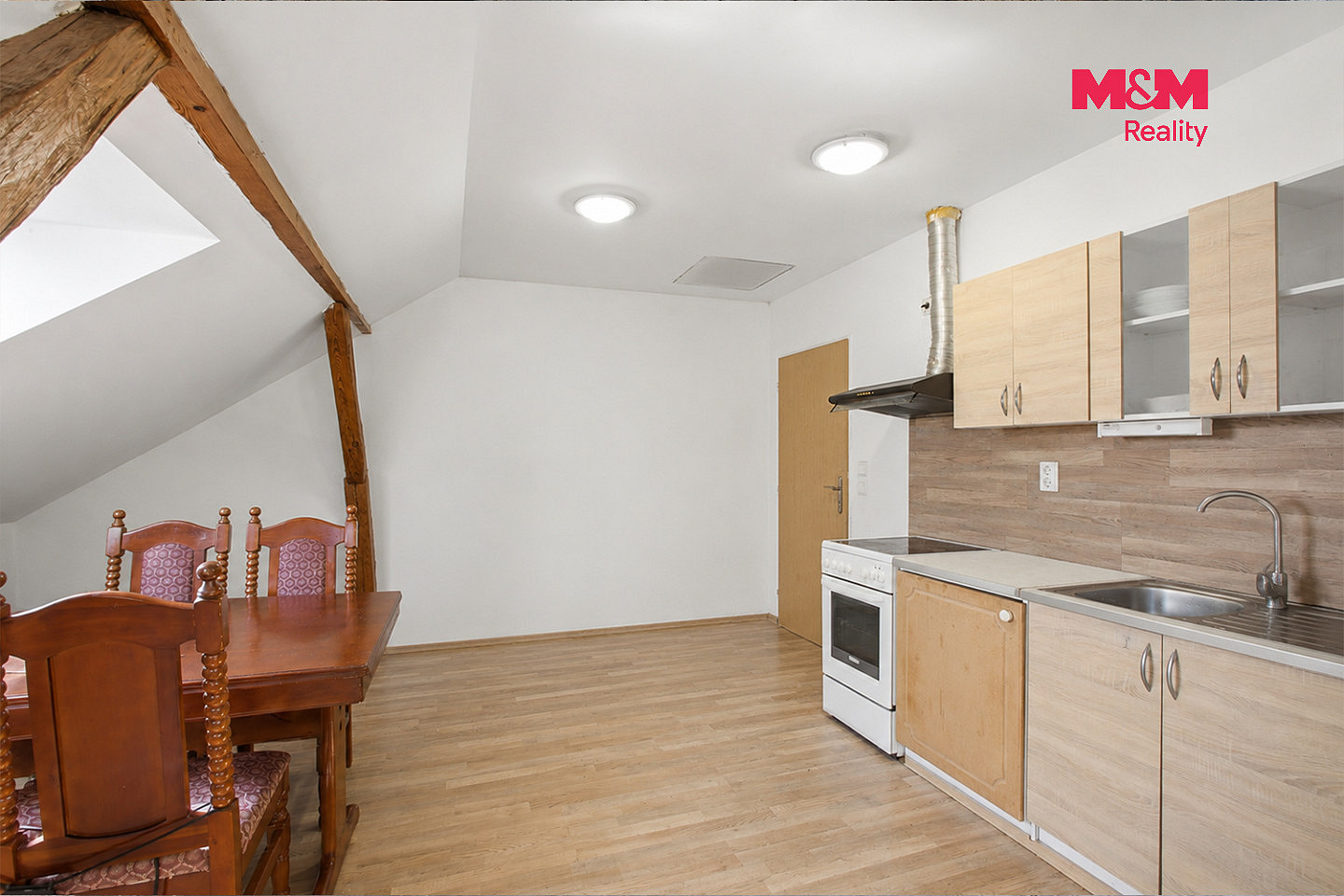 Prodej domu 280 m² s pozemkem 626 m² — photo 2
