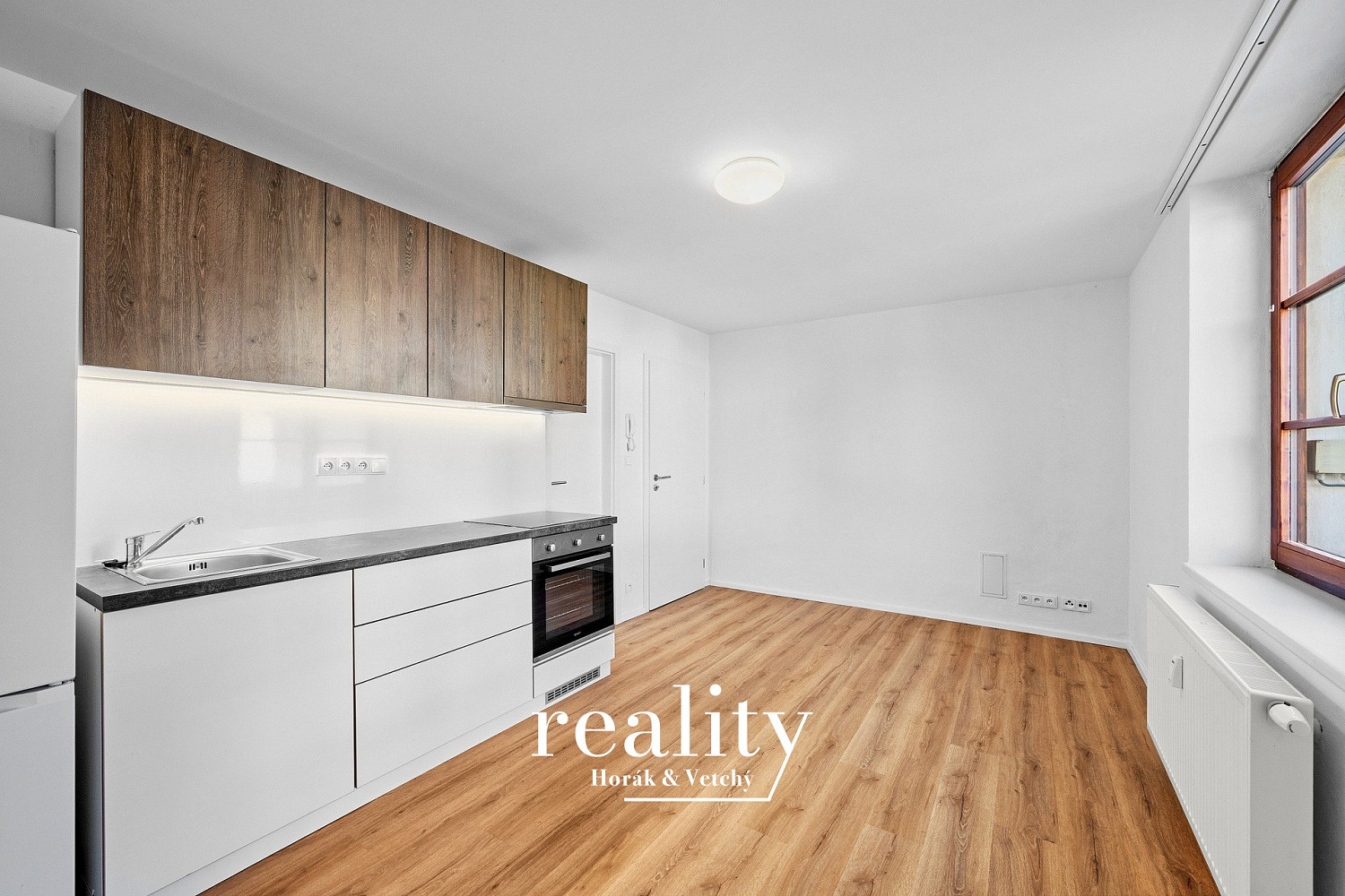 Pronájem bytu 2+kk 50 m² – fotografie 2