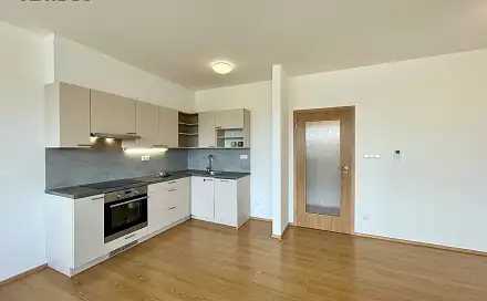 Pronájem bytu 2+kk 81 m²