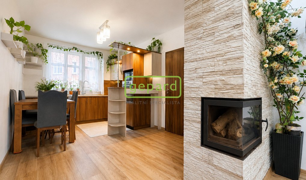 Prodej bytu 4+1 89 m², Karlovy Vary – náhled fotky 3
