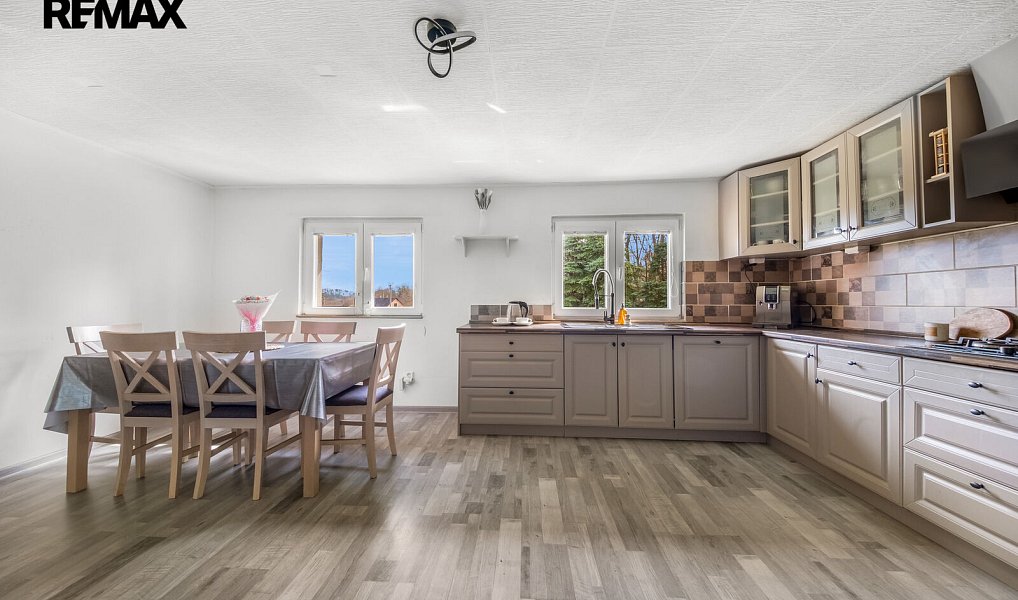 Prodej domu 288 m² s pozemkem 3 017 m², Verušičky – náhled fotky 8