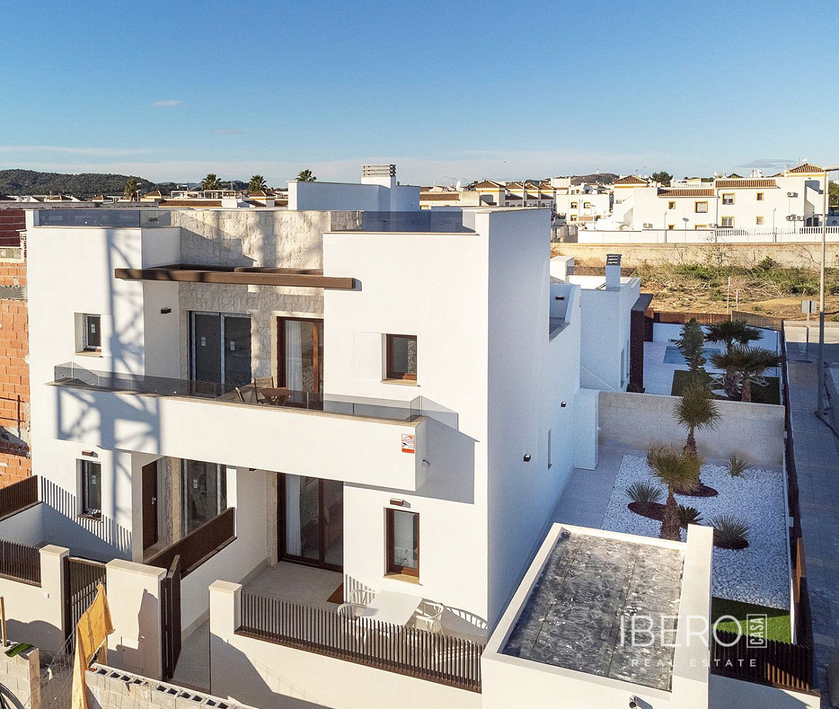 Prodej domu 95 m² s pozemkem 21 m²