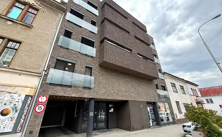 NABÍDKA PRONÁJMU GARÁŽOVÉHO STÁNÍ NA ULICI MINSKÁ V BRNĚ VEVEŘÍ, Minská, Brno - Žabovřesky