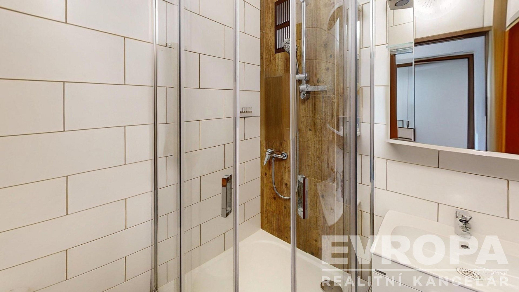 Pronájem bytu 1+1 36 m² – fotografie 4